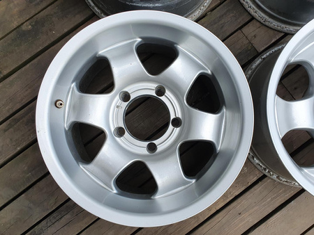 Felgi 16" Dodge Ram Kia Sportage Lada Daihatsu Suzuki 5x139,7