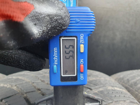 225/50R17 Laufenn G Fit 4S para opon całoroczne 5,5mm nr7121