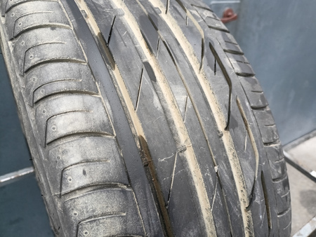 225/45R17 Bridgestone Turanza T001 opona pojedynka lato 6,8mm P731