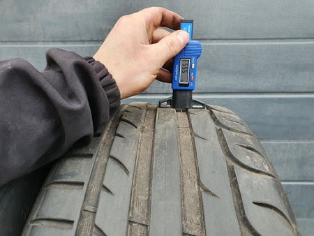 225/40R18 Riken UHP XL para opon lato 5,5mm nr8703