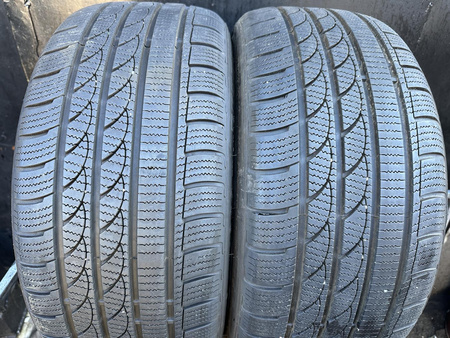 235/35R19 Tracmax Ice-Plus S210 para opon zima 7,6mm nr9498