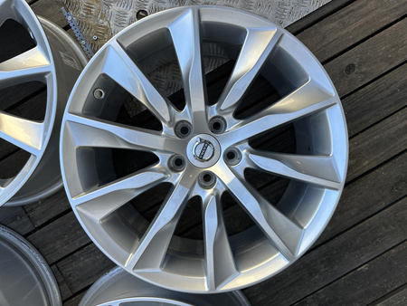 Oryginał felgi 18cali Volvo S60 S90 V40 V60 V90 XC90 5x108
