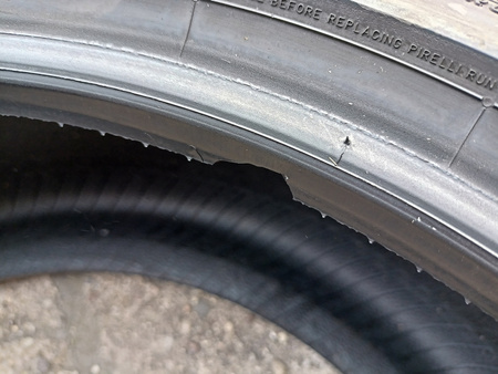225/40R19 Pirelli P Zero PZ4 XL opona pojedynka lato 7,2mm P945
