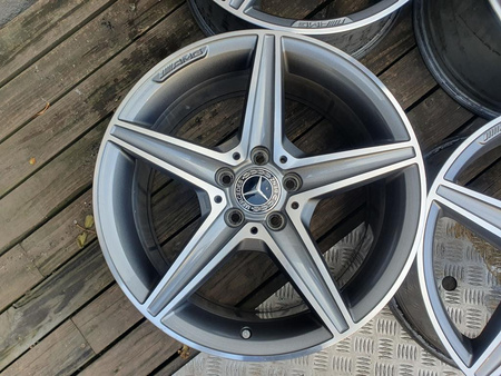 Oryginał felgi 18cali Mercedes AMG C-Class W205 5x112