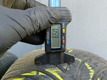 205/60R16 Kleber Krisalp HP3 para opon zima 6,5mm nr6349