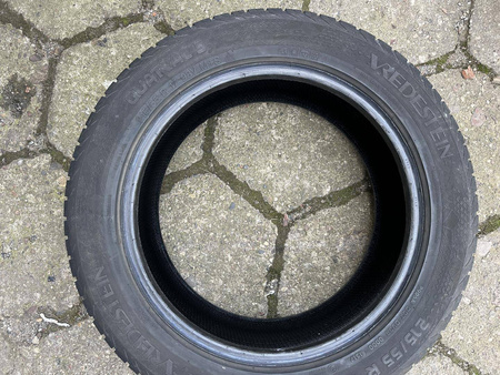 215/55R17 Vredestein Quatrac 5 XL para opon całoroczne 6,1mm nr7111