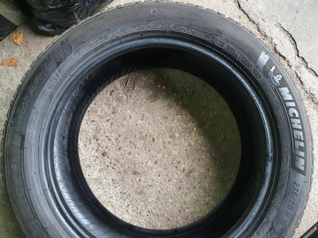 235/50R19 Michelin Pilot Alpin 5 XL komplet opon zima 5,8mm nr9359