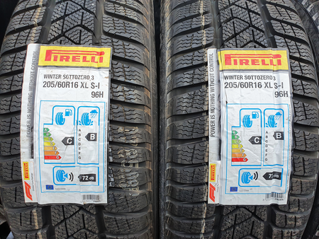 205/60R16 Pirelli Sottozero 3 Winter XL komplet opon zima nowe N6942
