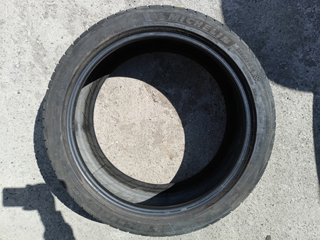 225/45R19 Michelin Pilot Sport 4 XL para opon lato 6,4mm nr9575