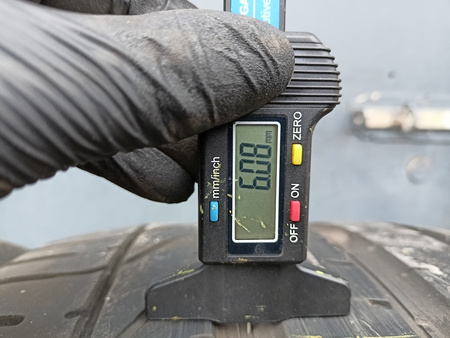 295/35R21 Pirelli PZero XL para opon lato 6mm nr2440