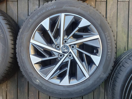 Oryginał koła 235/55R18 Hyundai Tuscon 5x114,3 Kumho całoroczne 6,7mm