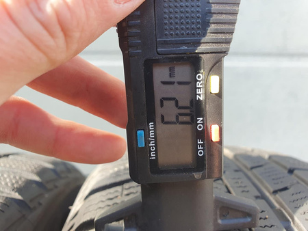 185/60R15 Bridgestone Blizzak LM30 komplet opon zima 6,2mm nr5557