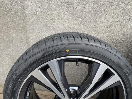 Nowe koła 215/45R18 Mazda Biante Mazda3 5x114,3 et35 Falken lato