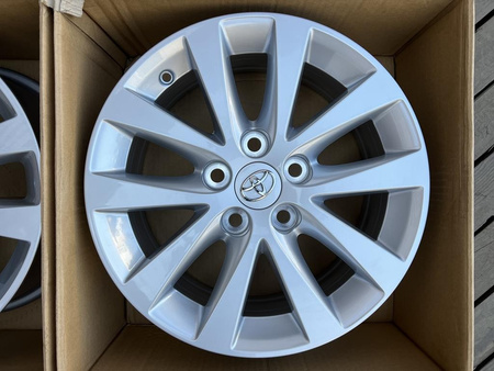 Oryginał felgi 16cali Toyota Corolla Previa Matrix Estima Tarago