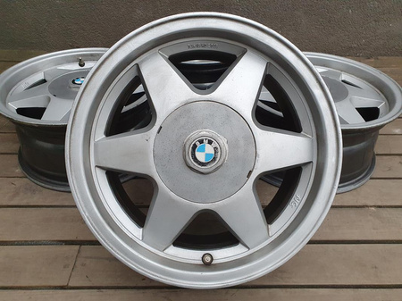 Felgi 15cali BMW 3 E36 E46 E34 5 E39 E32 5x120 ET25