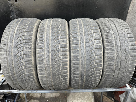235/50R18 Nokian WR A4 komplet opon zima 6,8mm nr8809