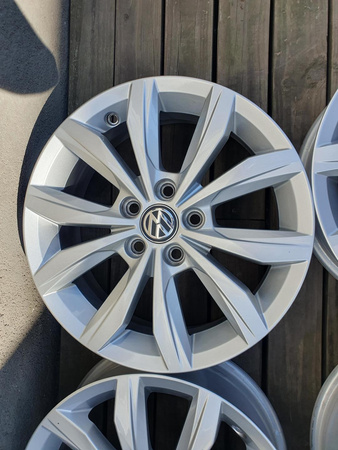 Oryginał felgi 15cali 2G0 VW Polo Virtus Crossfox 5x100 ET40