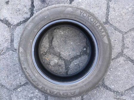 235/60R18 Yokohama Advan Sport V105 komplet opon lato 5,9mm nr8918
