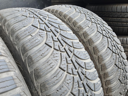 165/70R14 Goodyear Ultragrip 9 komplet opon zima 5,3mm nr4090