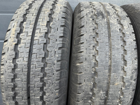 235/65R16C Kumho Radial 857 komplet opon lato 8,1mm nr6113