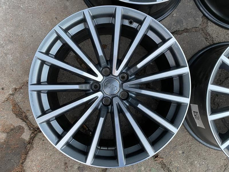 8W0 Oryginalne Felgi Audi A4 B8 B9 A5 19cali 5x112 ET32 nr911