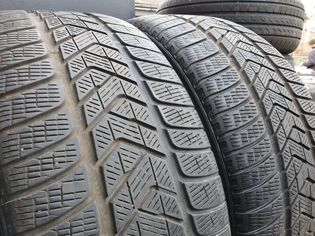 255/60R18 Pirelli Scorpion Winter komplet opon zima 6,1mm nr8536