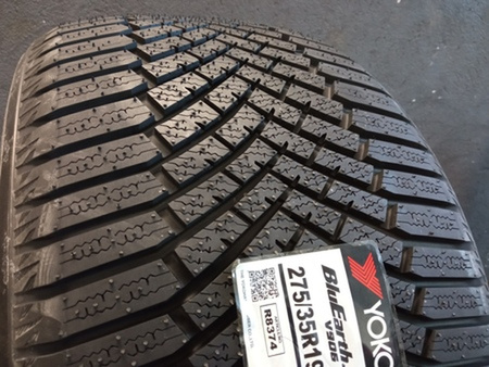 275/35R19 Yokohama Bluearth Winter V906 opony zima montaż gratis nr9510