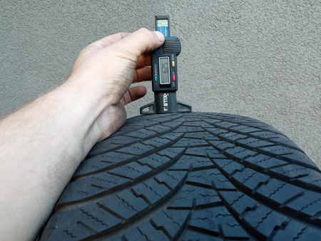 225/65R17 Falken Euroall Season pojedynka całoroczna 6,2mm P719