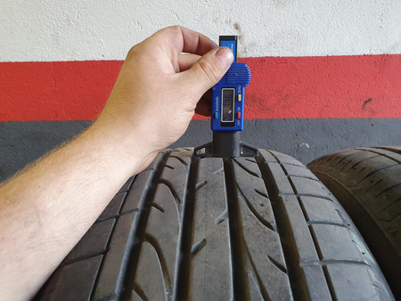 225/55R18 Bridgestone Dueler Sport komplet opon lato 6,9mm nr8742