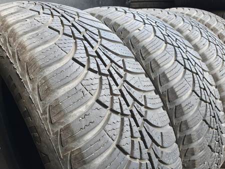 165/70R14 Goodyear Ultragrip 9 komplet opon zima 5,3mm nr4090