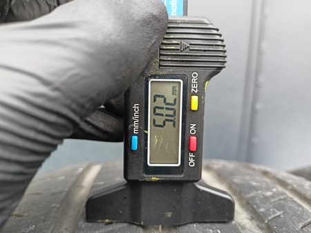 245/40R21 Bridgestone Alenza 001 para opon lato 5mm nr2421