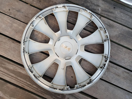 Oryginalne kołpaki 3V0601147 16cali Skoda Fabia Octavia Superb