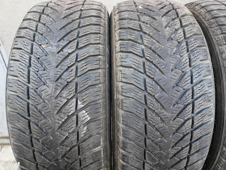 235/55R17 Goodyear UltraGrip komplet opon zima 6,6mm nr7250