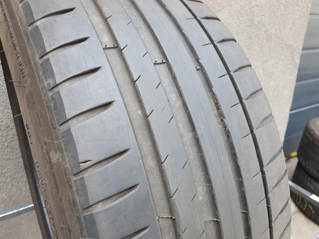 245/45R19 Michelin Pilot Sport 4 opona pojedynka lato 5,4mm P981