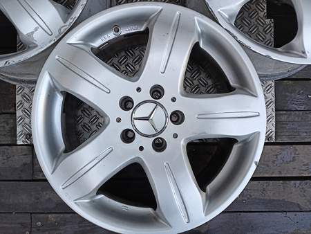 Felgi 17cali Mercedes C klasa E klasa D klasa W245 W246 W203 W212