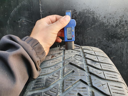 195/50R16 Pirelli SnowControl Serie 3 opona pojedynka zima 6,3mm P1693