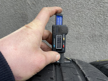 255/40R21 Pirelli Pzero XL komplet opon lato 7,0mm nr222