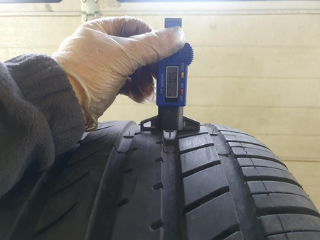 255/35R19 Superia RS400 XL pojedynka opon lato 7,0mm nrP927