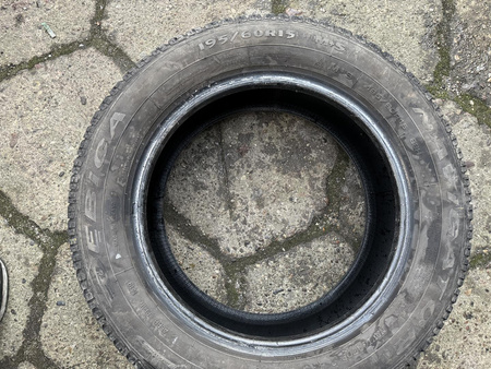 195/60R15 Dębica Navigator 2 para opon całoroczne 6,3mm nr5521