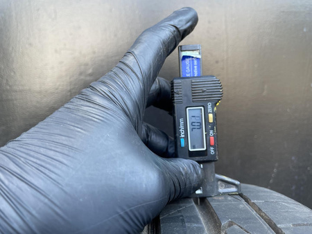 215/65R17 Hankook Ventus S1 evo 2 SUV para opon lato 7,0mm nr7276