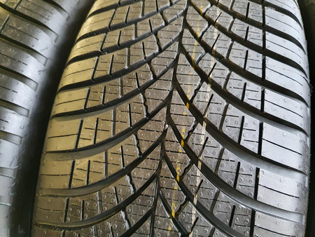 215/60R17 Goodyear Vector 4Seasons para opon całoroczne nowe 7166