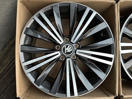 Felgi aluminiowe 18cali 5NN Skoda Octavia Superb Karoq Kodiaq