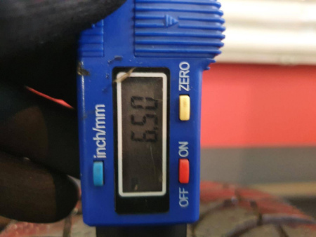 215/70R16 Nexen Winguard Snow para opon zima 6,5mm nr6092