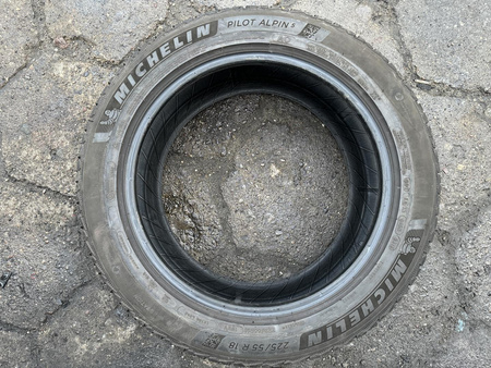 225/55R18 Michelin Pilot Alpin 5 komplet opon zima 6mm nr8824