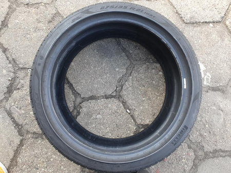 275/35R21 Pirelli P Zero XL RSC para opon lato 4,3mm nr2215