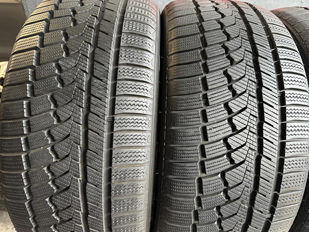 245/40R19 Zeetex WH1000 XL komplet opon zima 7,6mm nr9483
