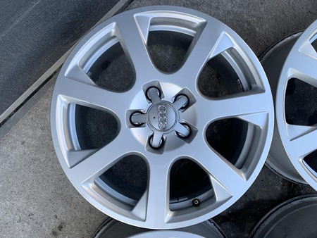 Oryginał felgi 17cali Audi 8R0 Q5 S-LINE 8R A4 B8 B9 A5 A6 C6 C7
