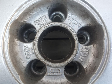 Oryginał felgi 15cali Audi 8L0 A3 8L A4 B6 Vw Skoda 5x100
