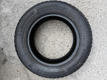 215/65R16 Nankang NK Snow SV-2 komplet opon zima 7,4mm nr6162