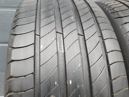 235/40R19 Michelin Primacy 4 para opon lato 5,6mm nr9526